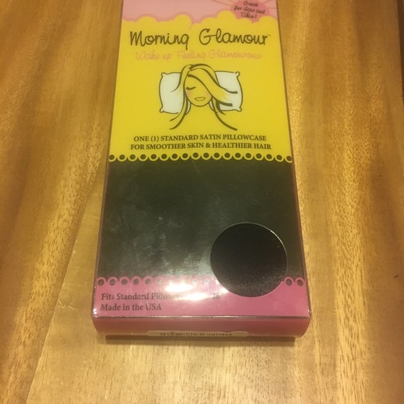 Satin Pillowcase - Picture 1 of 3